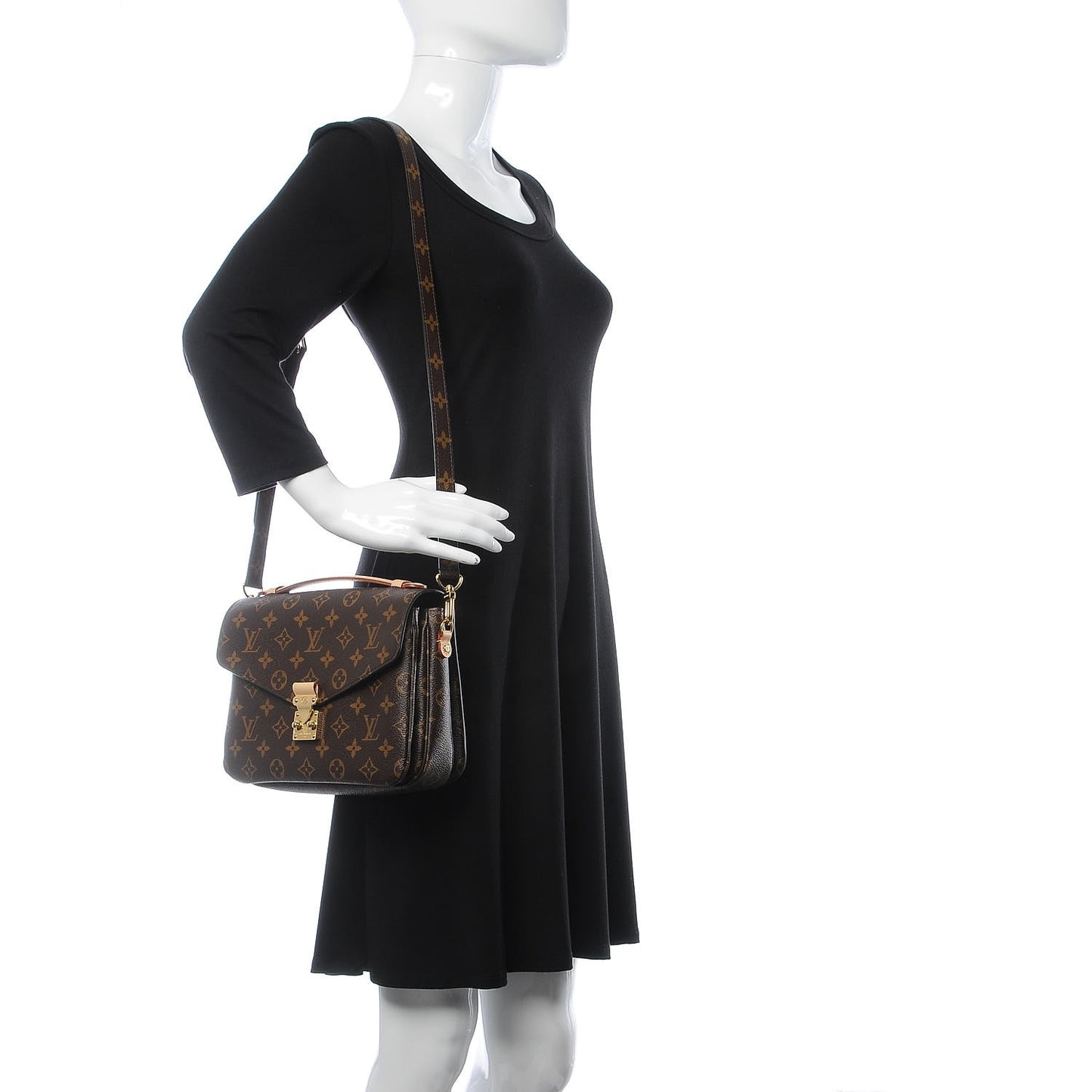 Monogram Pochette Metis