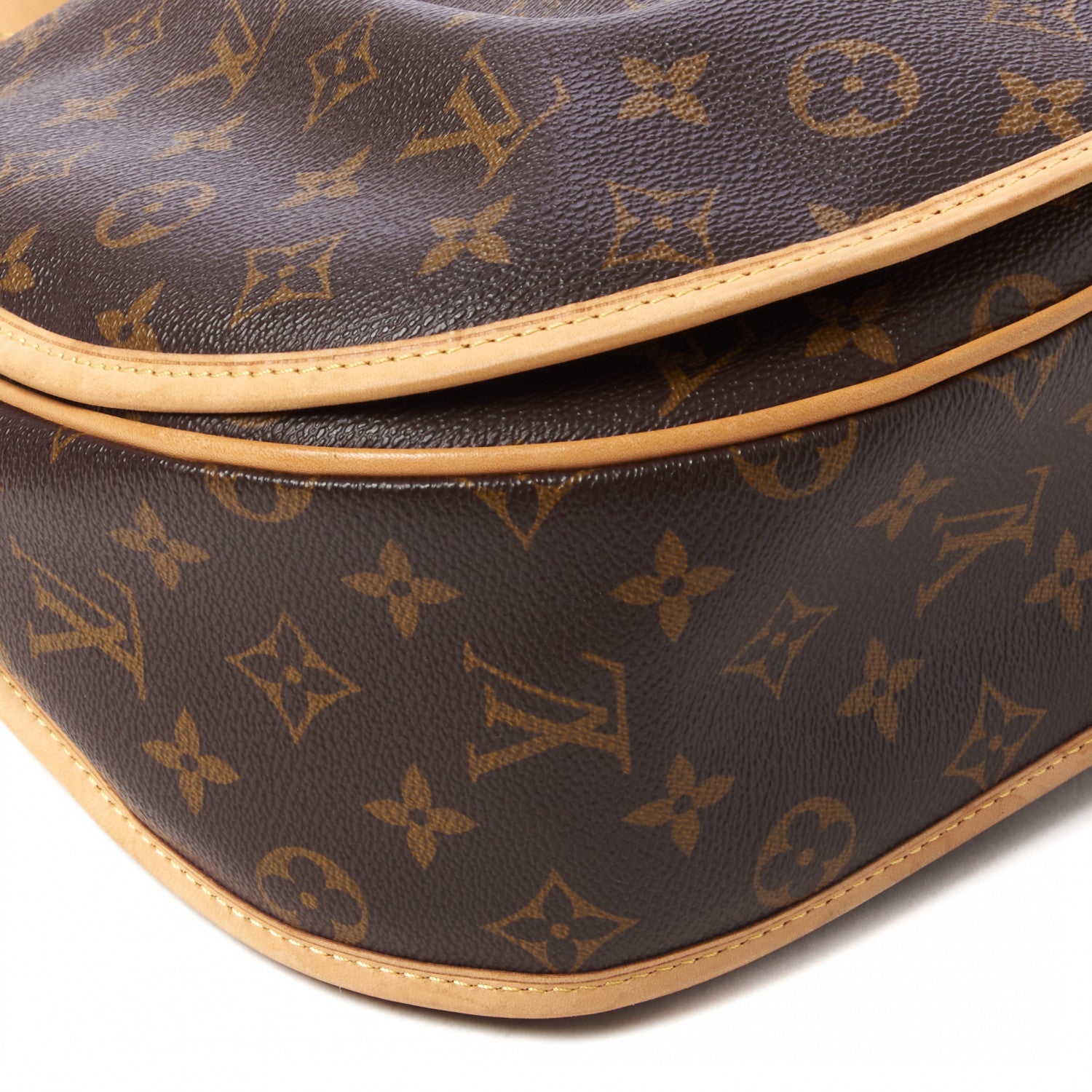 Louis Vuitton Monogram Menilmontant MM 6 of 9