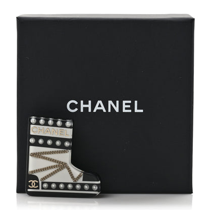 Chanel Pearl Resin CC Boot Brooch Black White Gold 5 of 5
