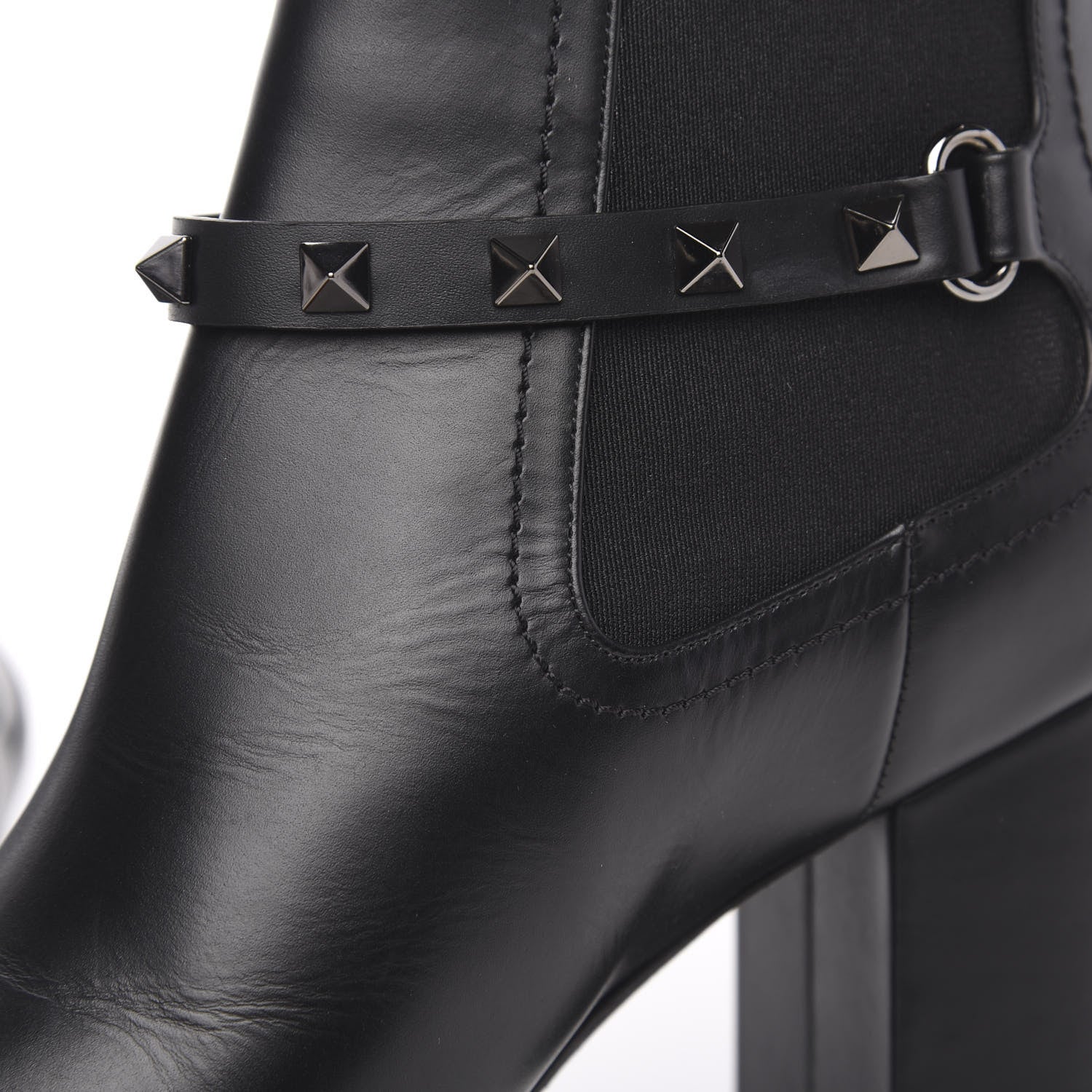 Valentino Garavani Calfskin Rockstud Chelsea 85mm Ankle Boots 39 Black 7 of 9