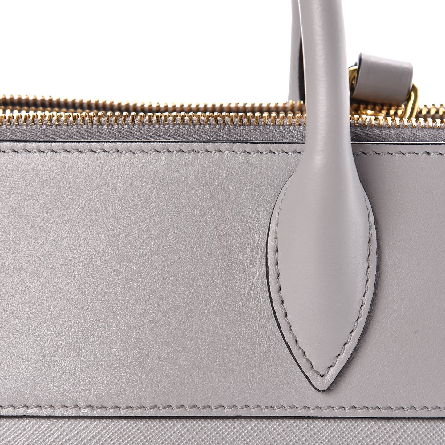 Saffiano City Calf Small Esplanade Tote Nube