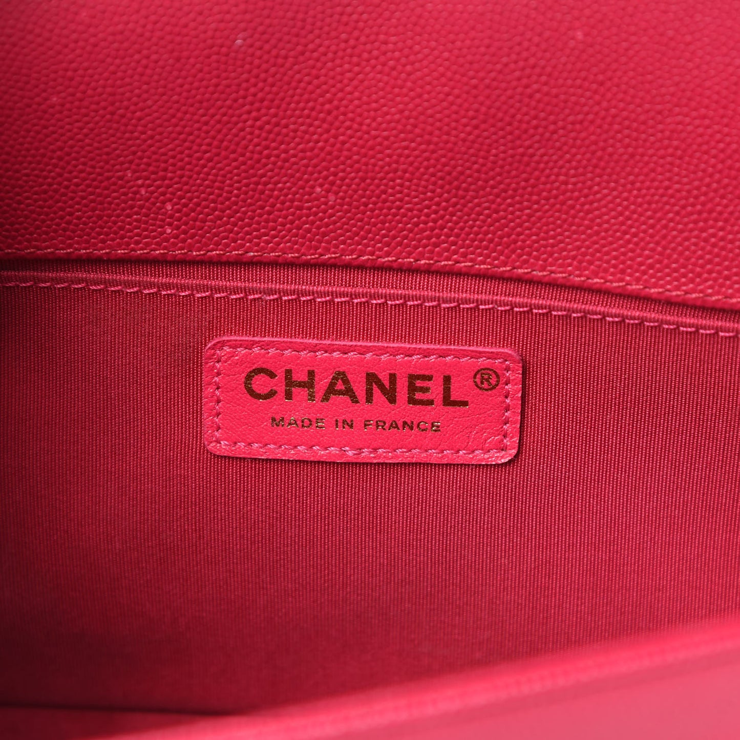 Caviar Quilted Medium Boy Flap Fuchsia