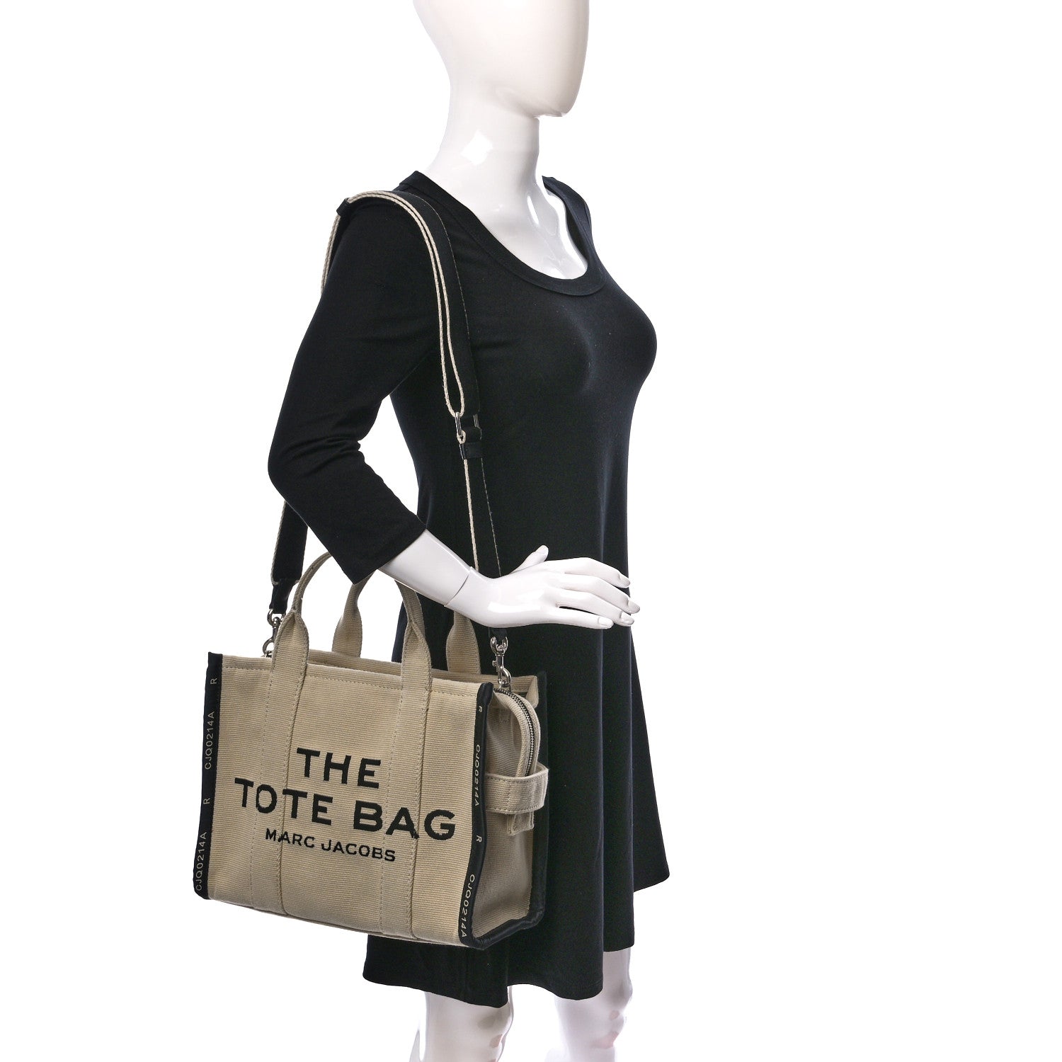 Marc Jacobs Jacquard Medium The Traveler Tote Bag Warm Sand 2 of 8