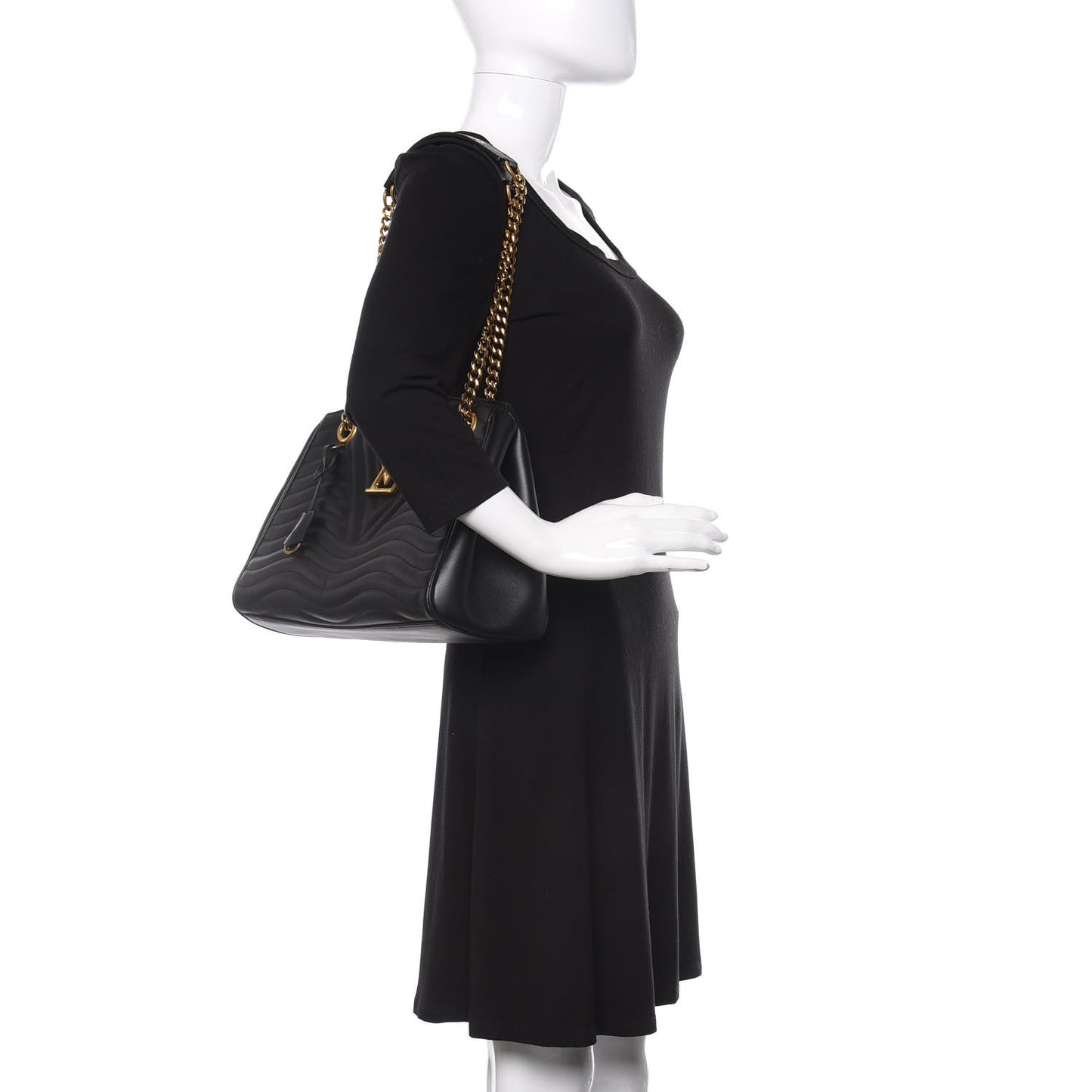 Calfskin New Wave Chain Tote Black