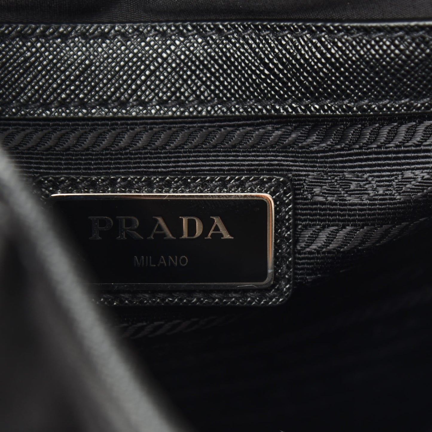 Tessuto Nylon Saffiano Logo Messenger Bag Black