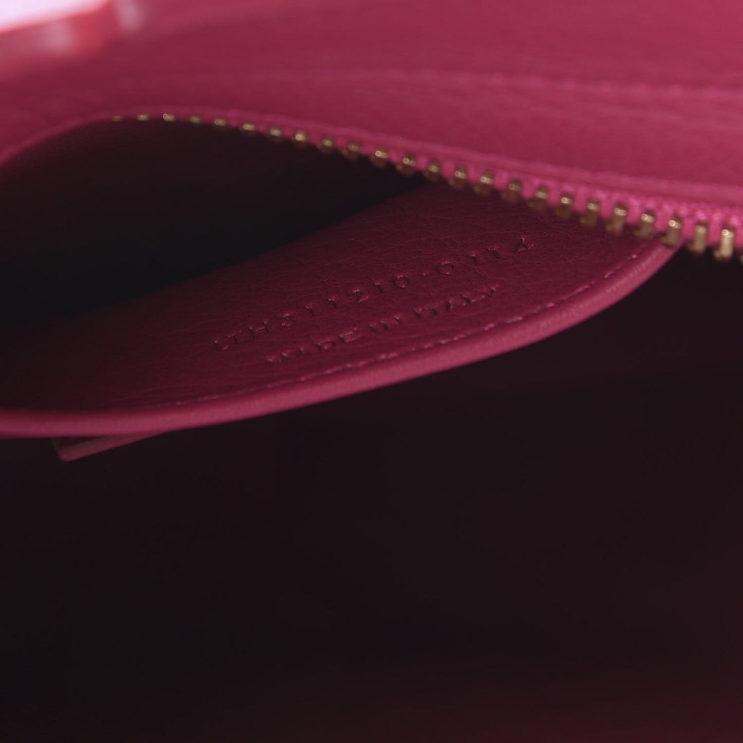 Calfskin Small Classic Y Cabas Fuchsia
