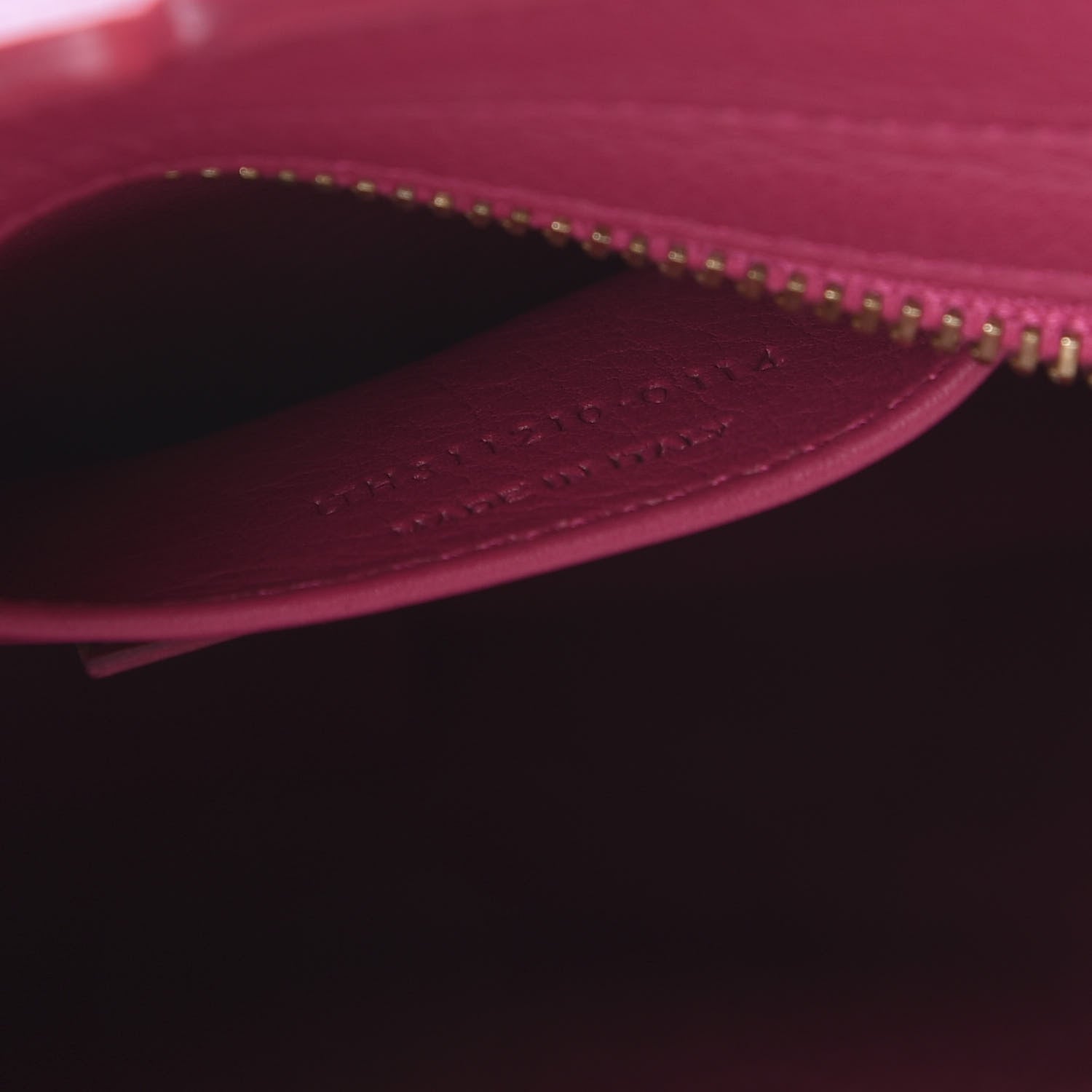 Saint Laurent Calfskin Small Classic Y Cabas Fuchsia 10 of 11