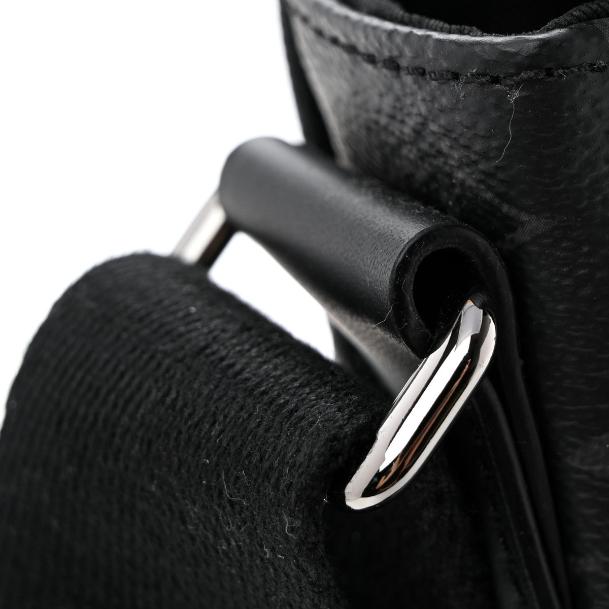 Louis Vuitton Monogram Eclipse District MM 13 of 13