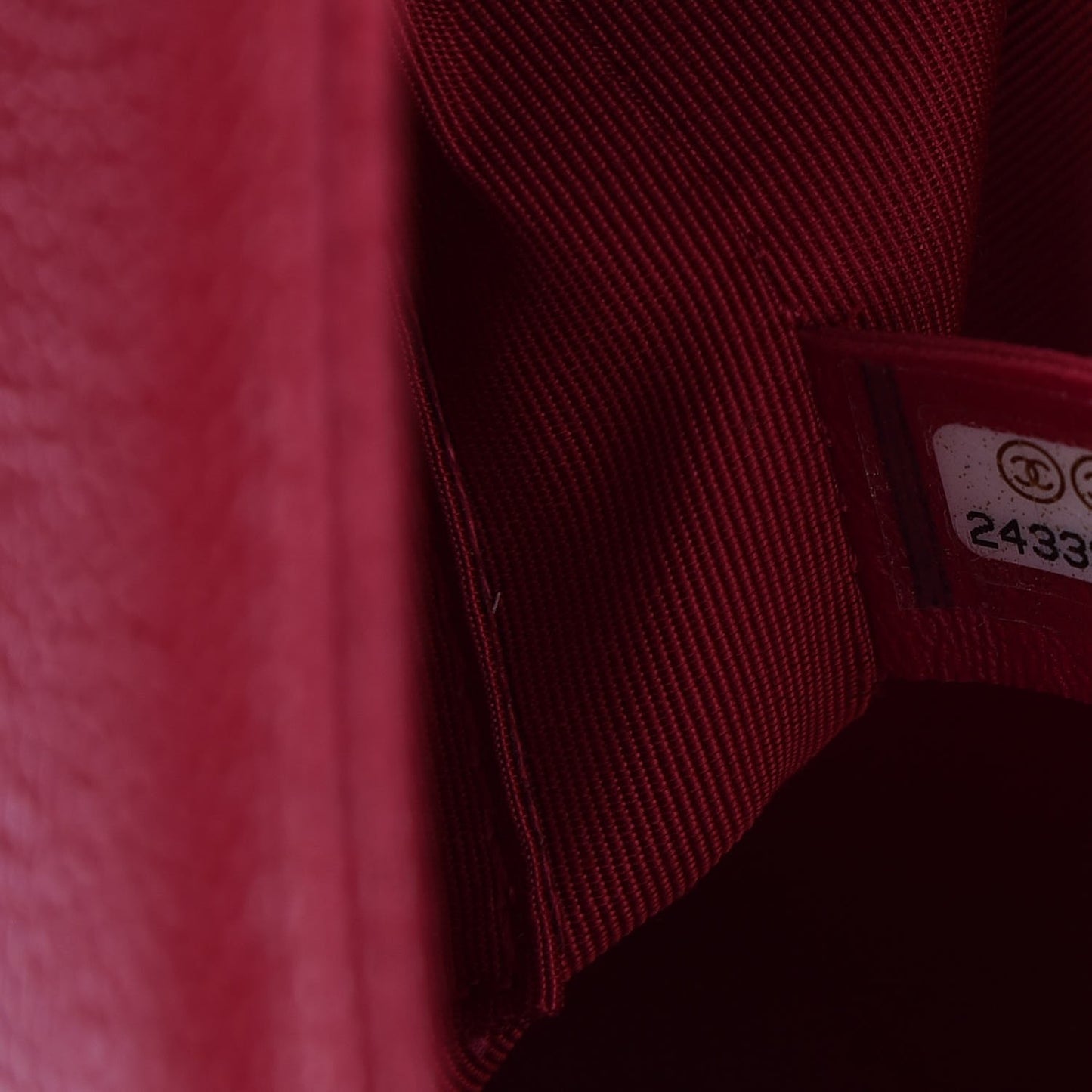 Caviar Large Carry Around Flap Bag Red