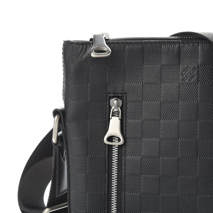 Louis Vuitton Damier Infini Discovery Messenger BB Onyx 11 of 11