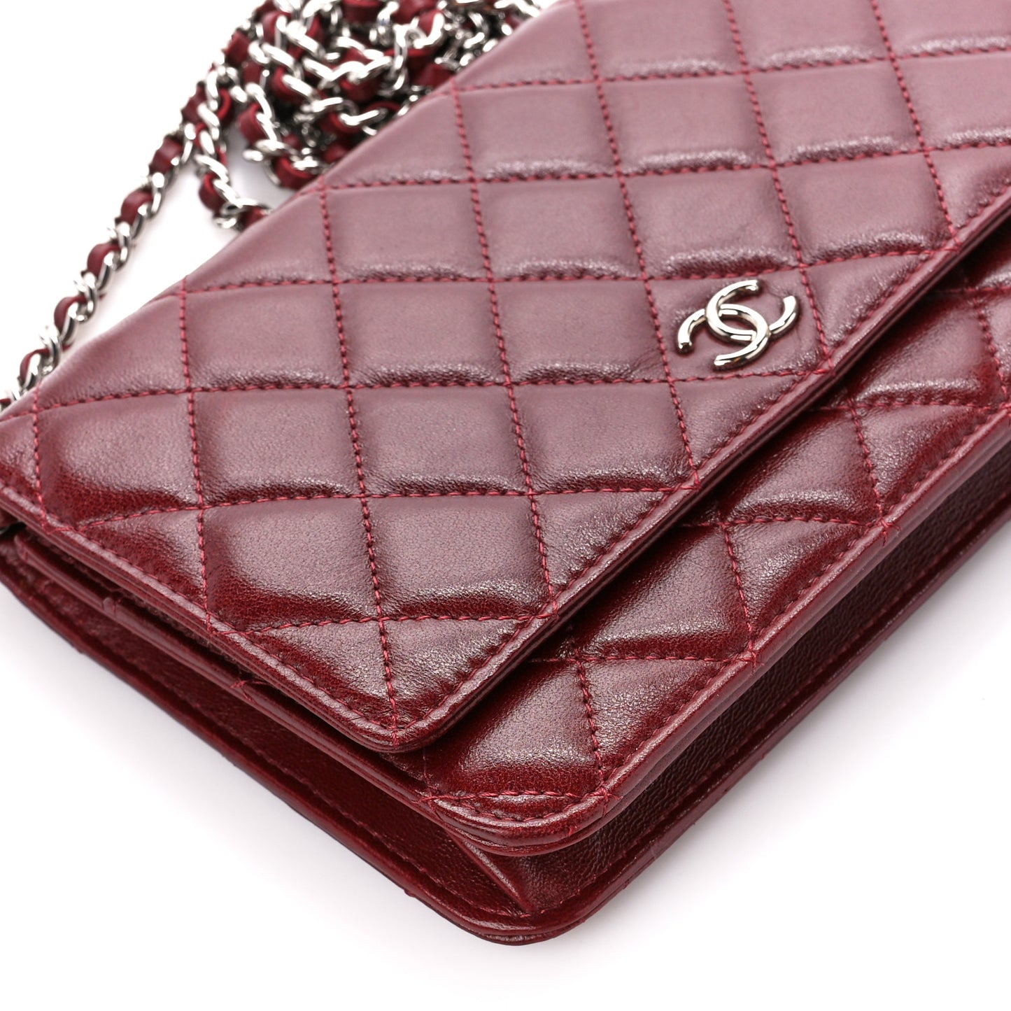 Lambskin Quilted Wallet On Chain WOC Burgundy