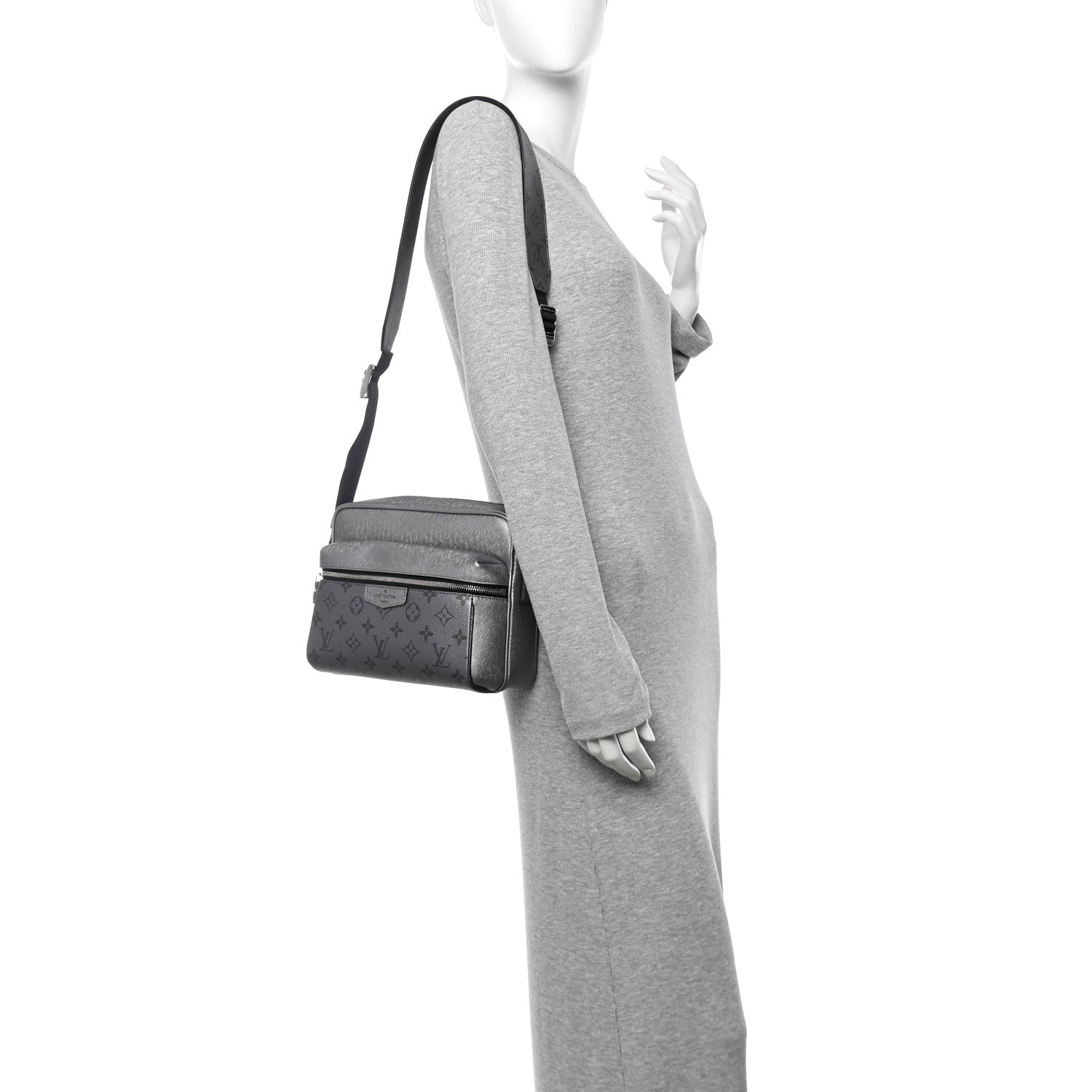Louis Vuitton Taigarama Outdoor Messenger Gunmetal 2 of 9