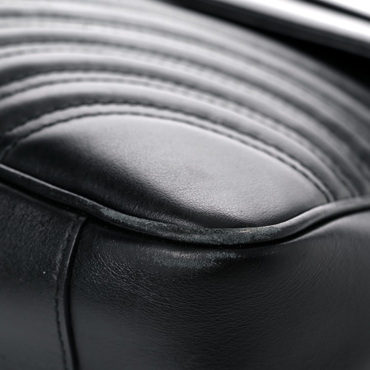 Calfskin Matelasse Large GG Marmont Shoulder Bag Black