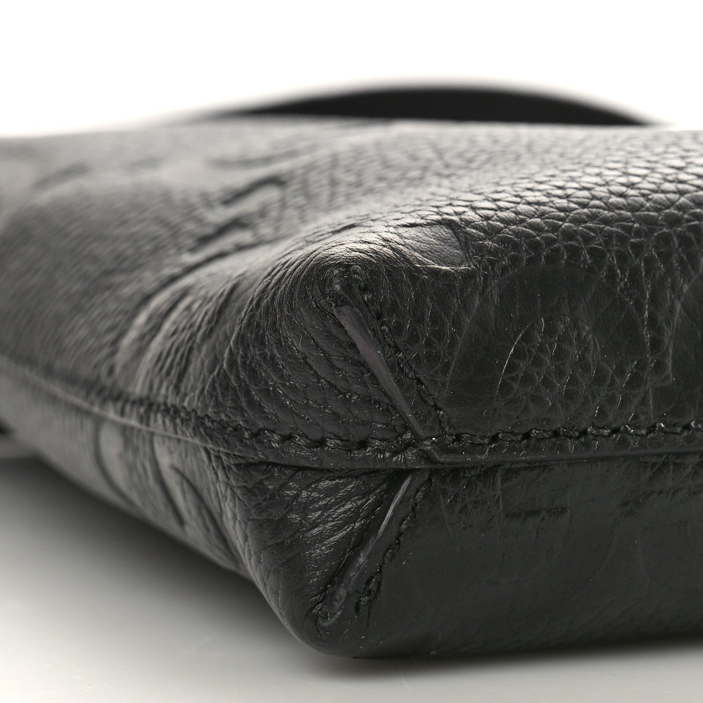 Piuma Calfskin Jumbo GG Embossed Medium Wristlet Messenger Bag Black