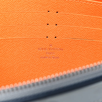 Louis Vuitton Monogram Satellite Alpha Clutch Silver 5 of 8