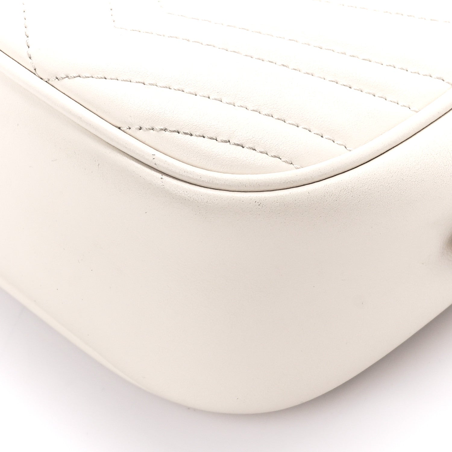 Gucci Calfskin Matelasse Small GG Marmont Chain Shoulder Bag White 11 of 13