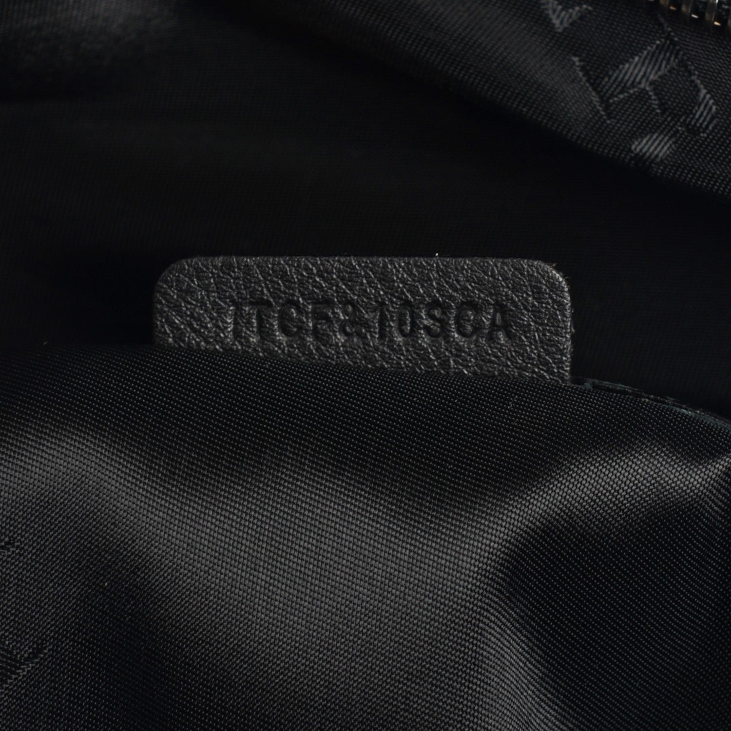 Burberry Heritage Grain Check Embossed Business Bag Black 7 of 7