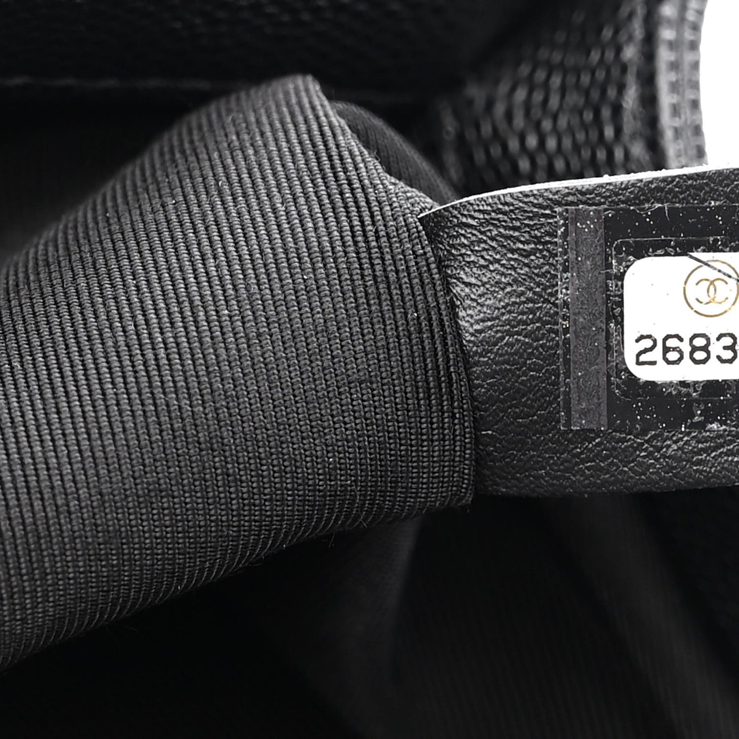 Caviar Quilted Medium Boy Flap Black
