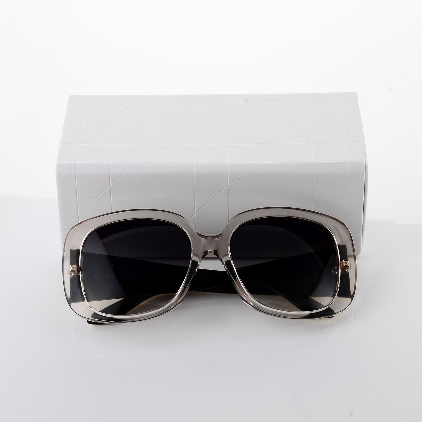 Resin Cannage Dior Lady Lady 1 Sunglasses White