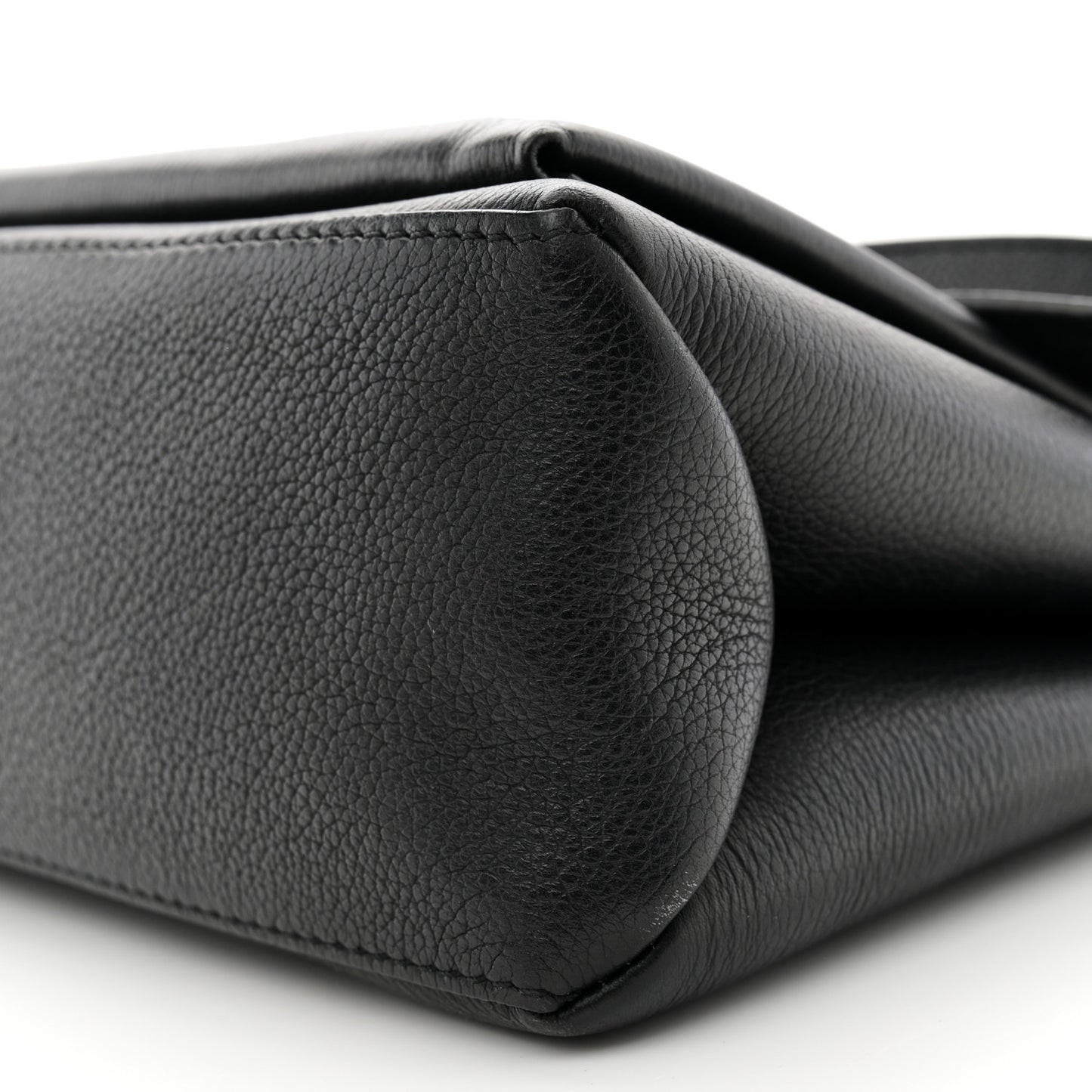Soft Calfskin My Lockme Studs Black
