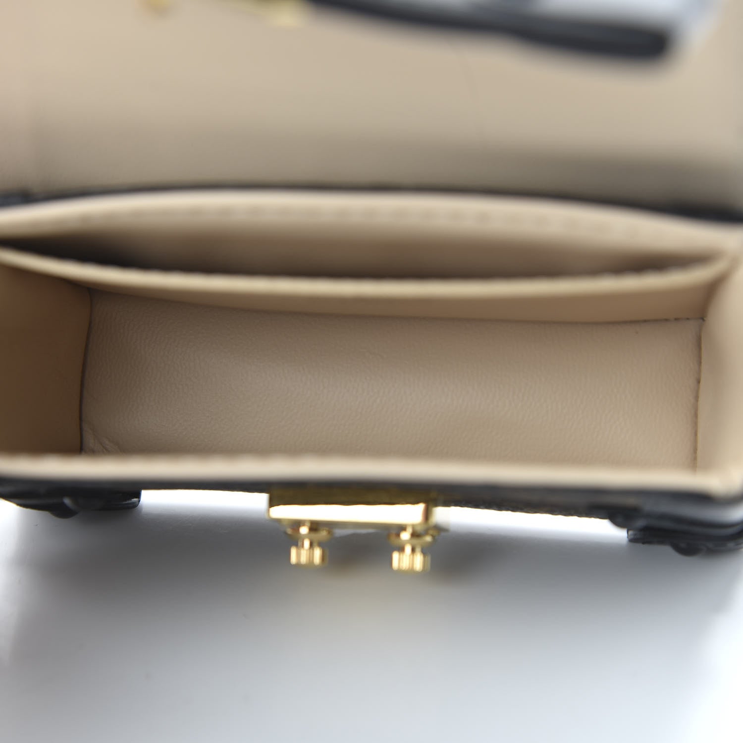 Louis Vuitton Monogram Essential Trunk Black 5 of 9