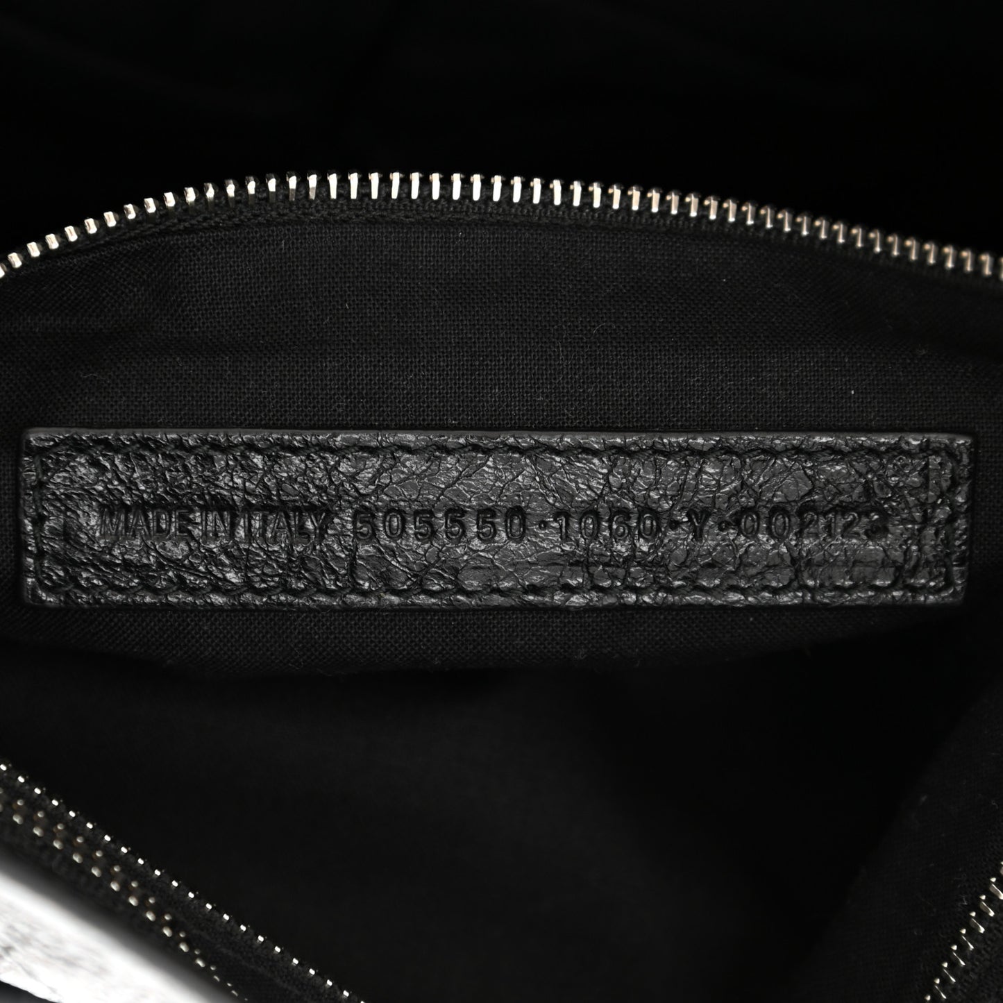 Agneau Classic Silver Hardware City Logo Strap Black White