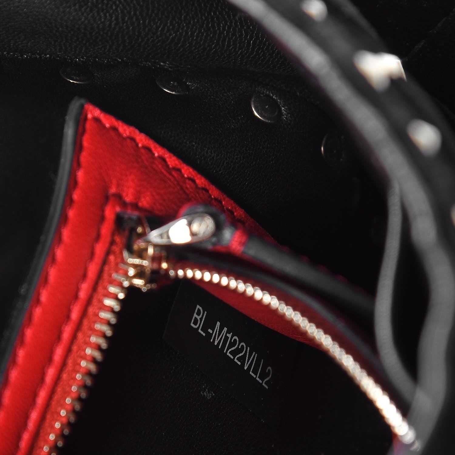 Valentino Garavani Velvet Medium Rockstud Spike Shoulder Bag Black 7 of 9