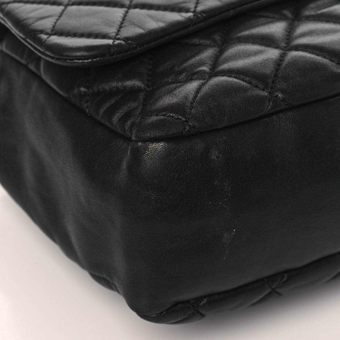 Lambskin Quilted Jumbo Coco Rain Flap Black