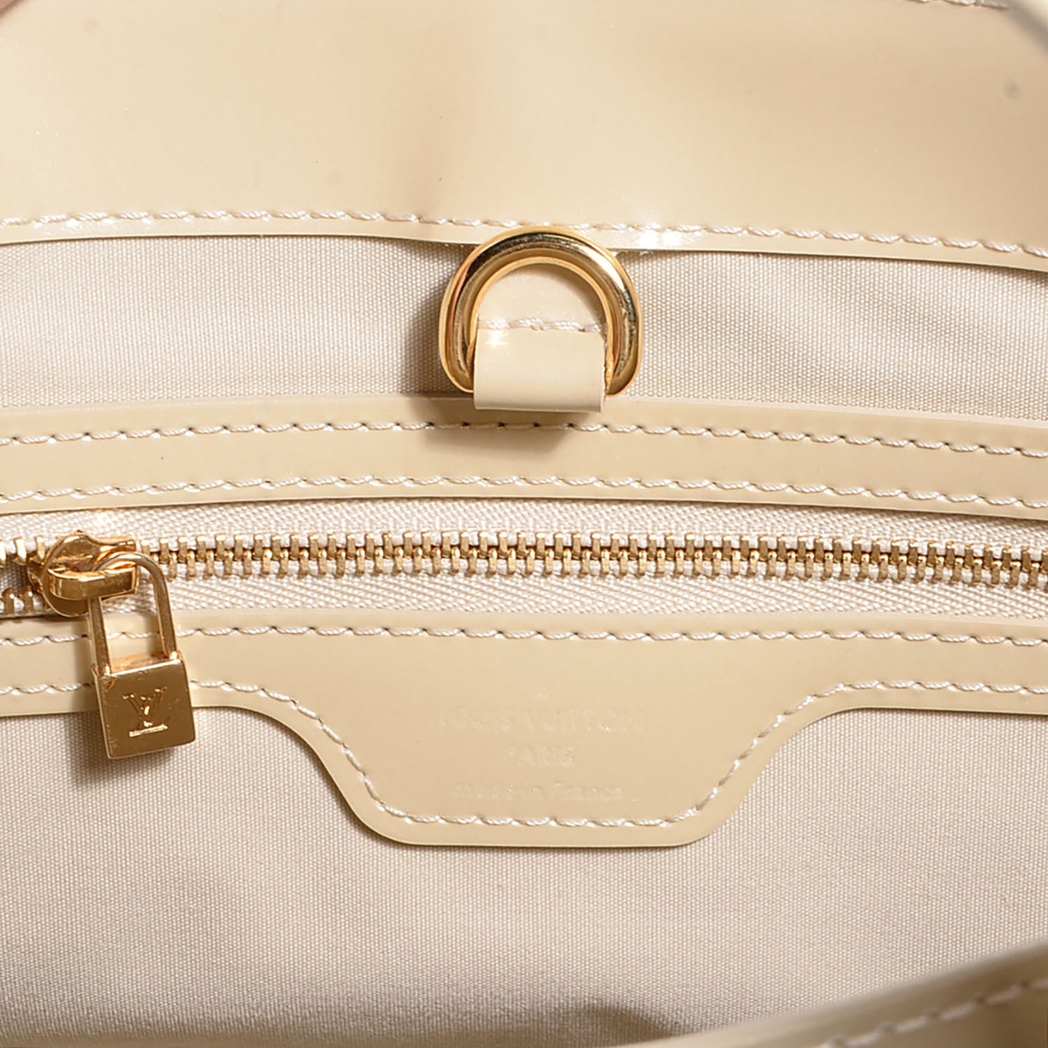 Louis Vuitton Vernis Wilshire PM Blanc Corail 6 of 7