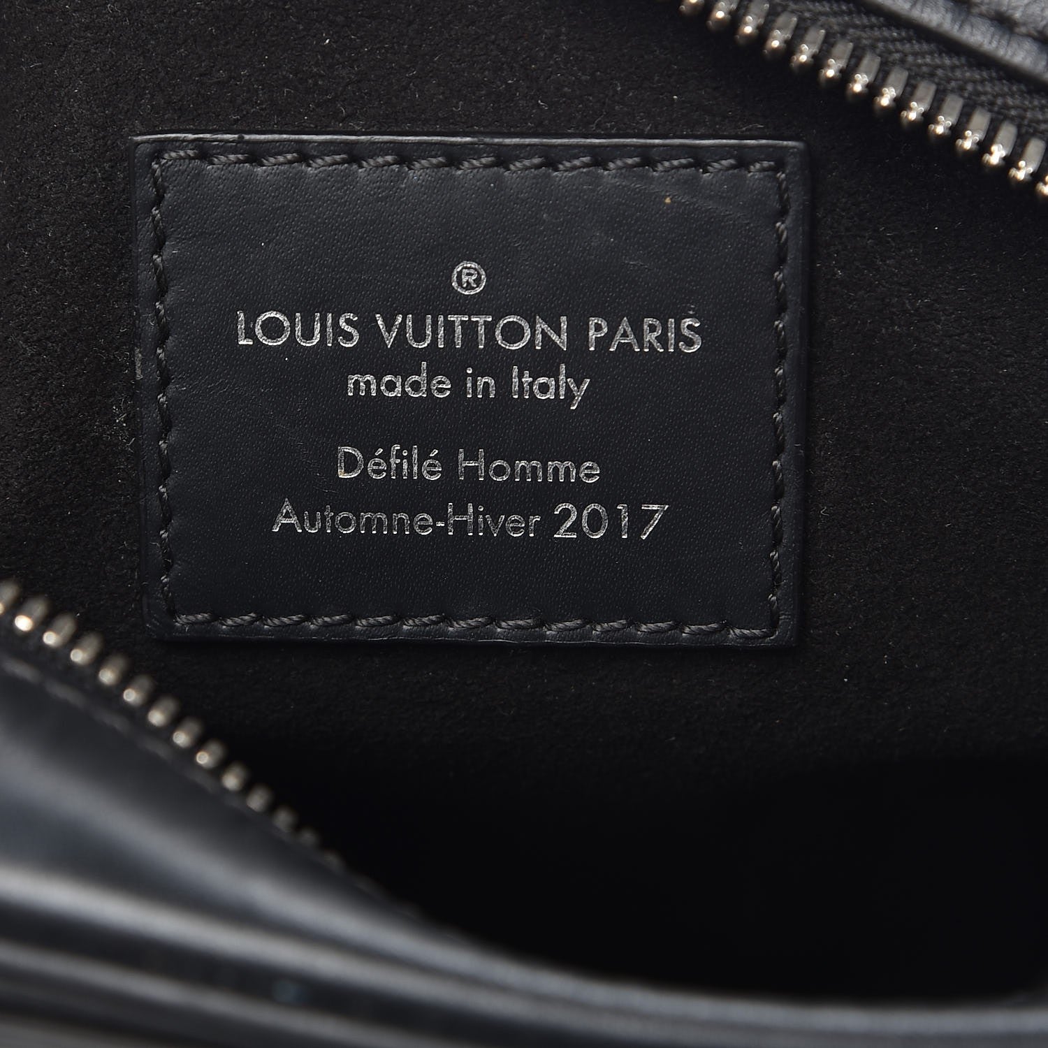 Louis Vuitton X SUPREME Epi Danube PM Black 7 of 10