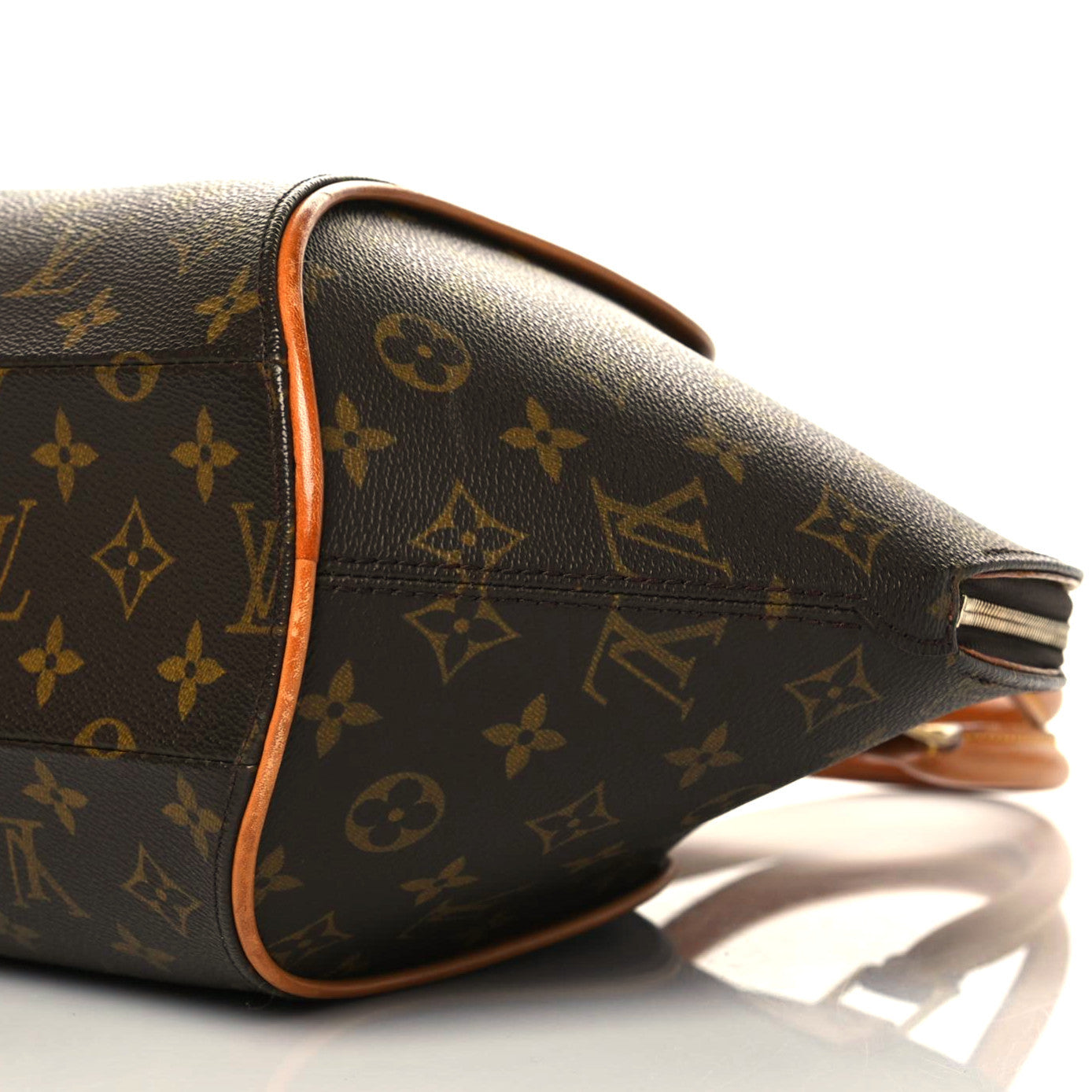 Monogram Ellipse MM