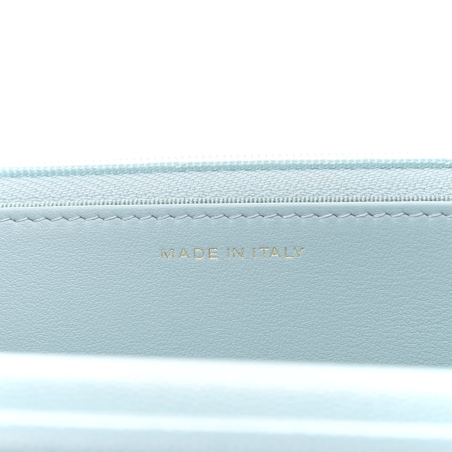 Caviar Quilted Wallet On Chain WOC Light Blue