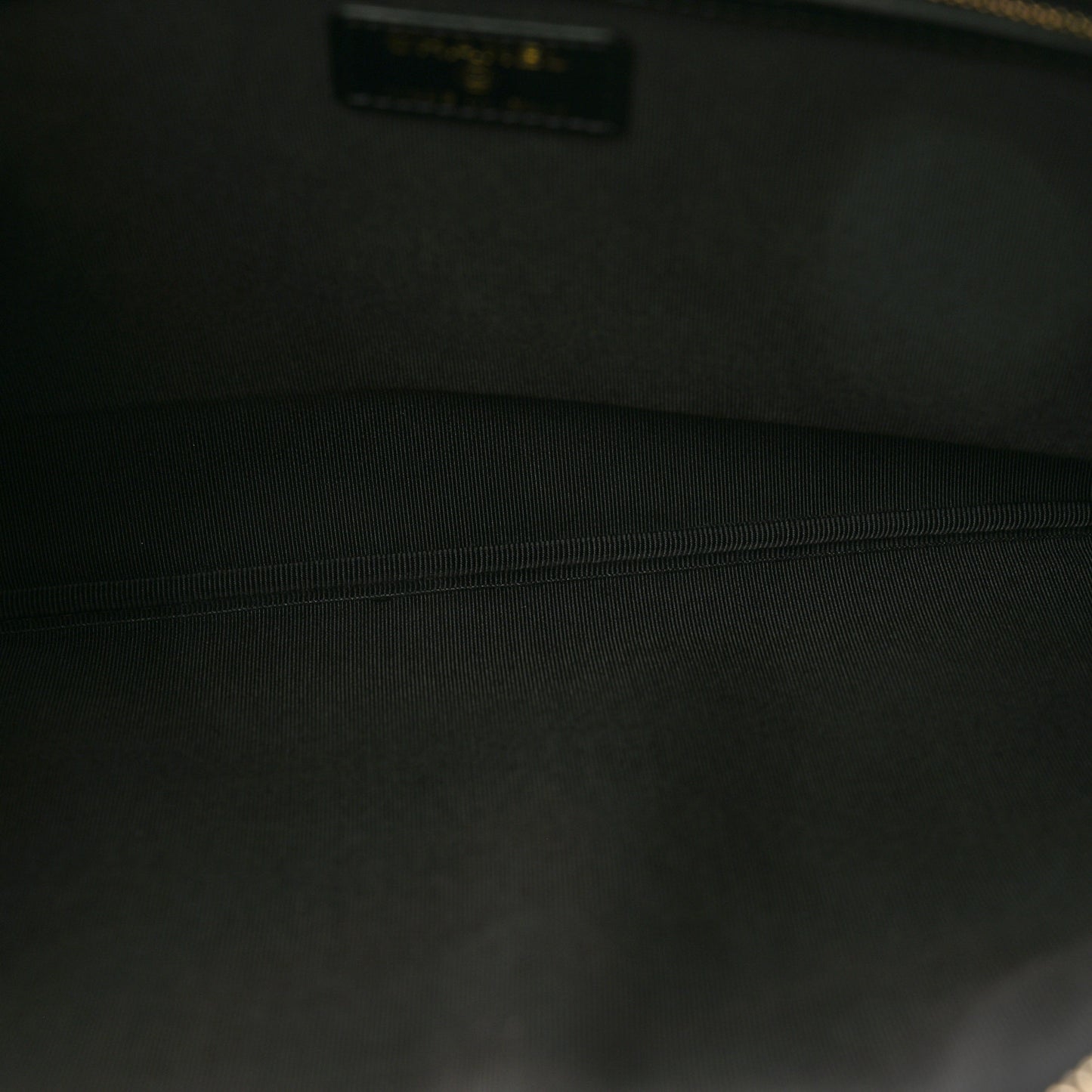 Calfskin Crocodile Embossed Graffiti 2.55 Large Cocodile Reissue Cosmetic Case Black Gold