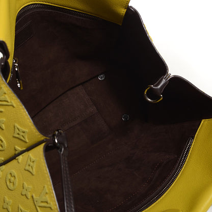 Louis Vuitton Veau Cachemire Tote W PM Pistache 5 of 7