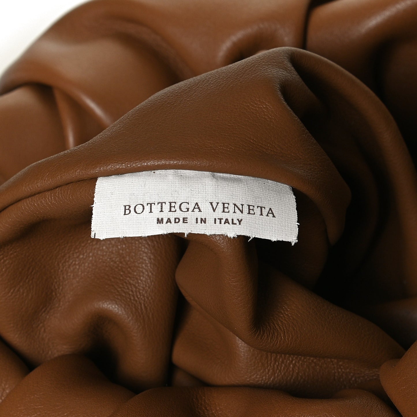 Smooth Butter Calfskin Small The Shoulder Pouch Cammello
