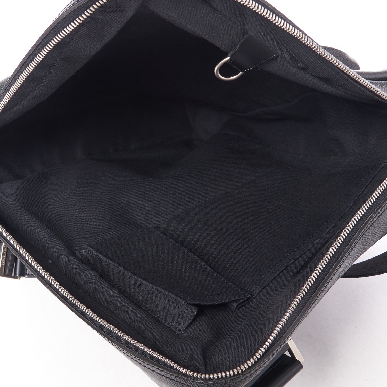 Louis Vuitton Taiga Sayan Slate 4 of 7