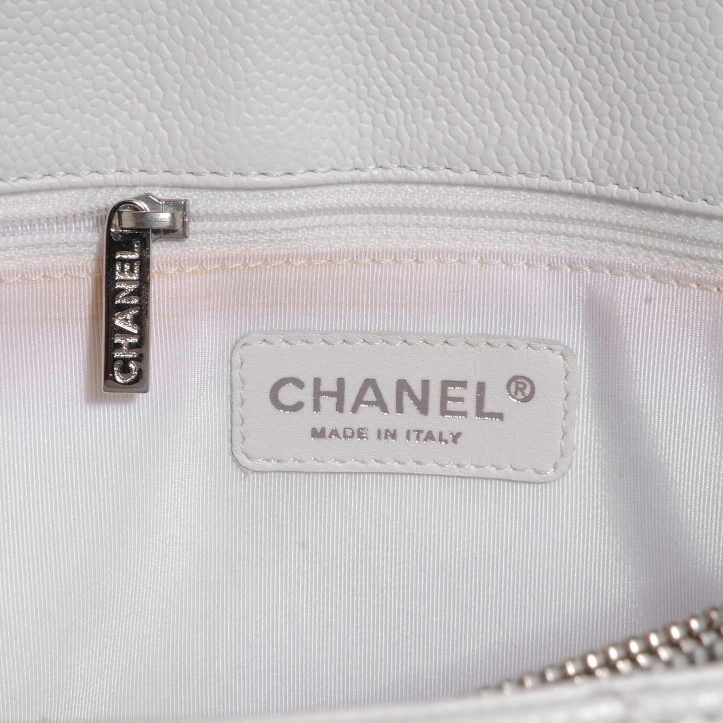 Caviar Quilted Grand Shopping Tote GST White