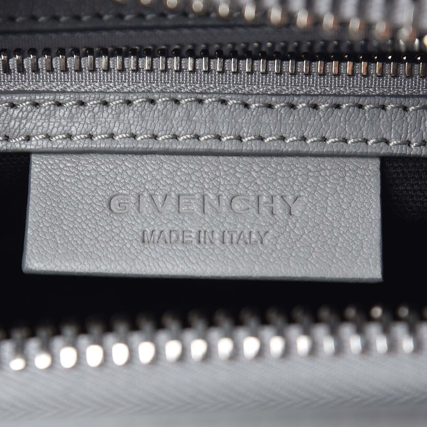 Givenchy Sugar Goatskin Small Antigona Pearl Grey 9 of 13