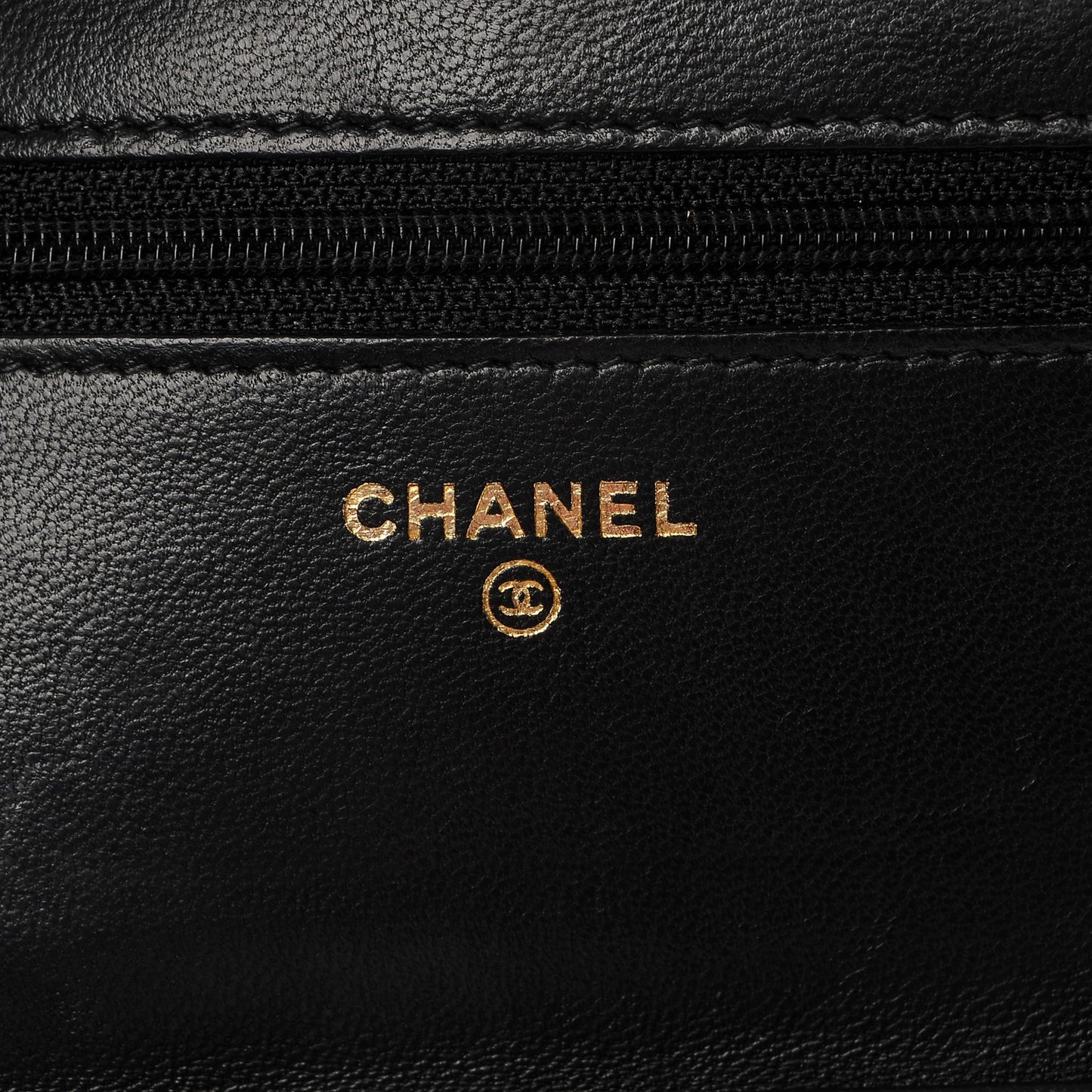 Lambskin Quilted Wallet On Chain WOC Black