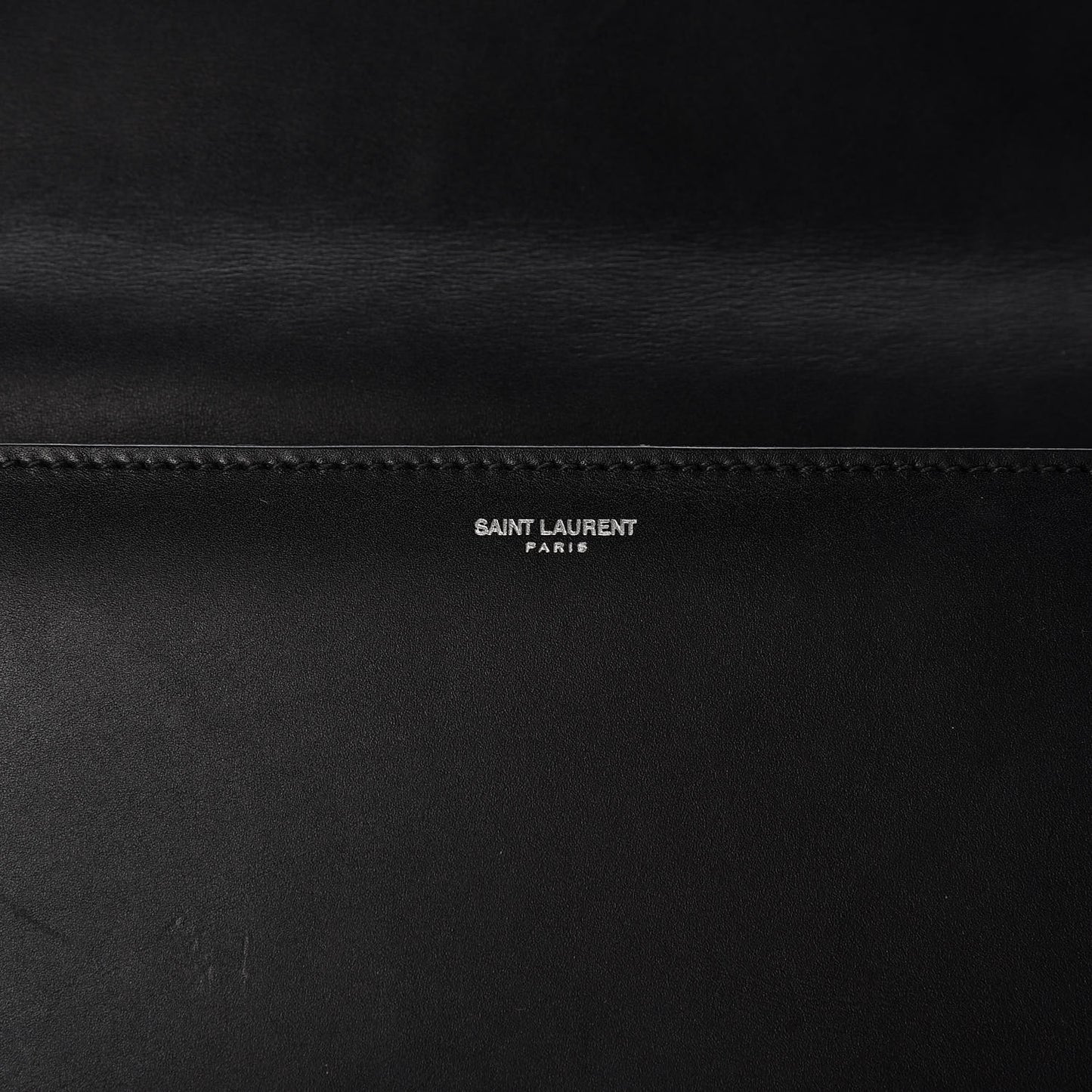 Calfskin Medium Classic Betty Black