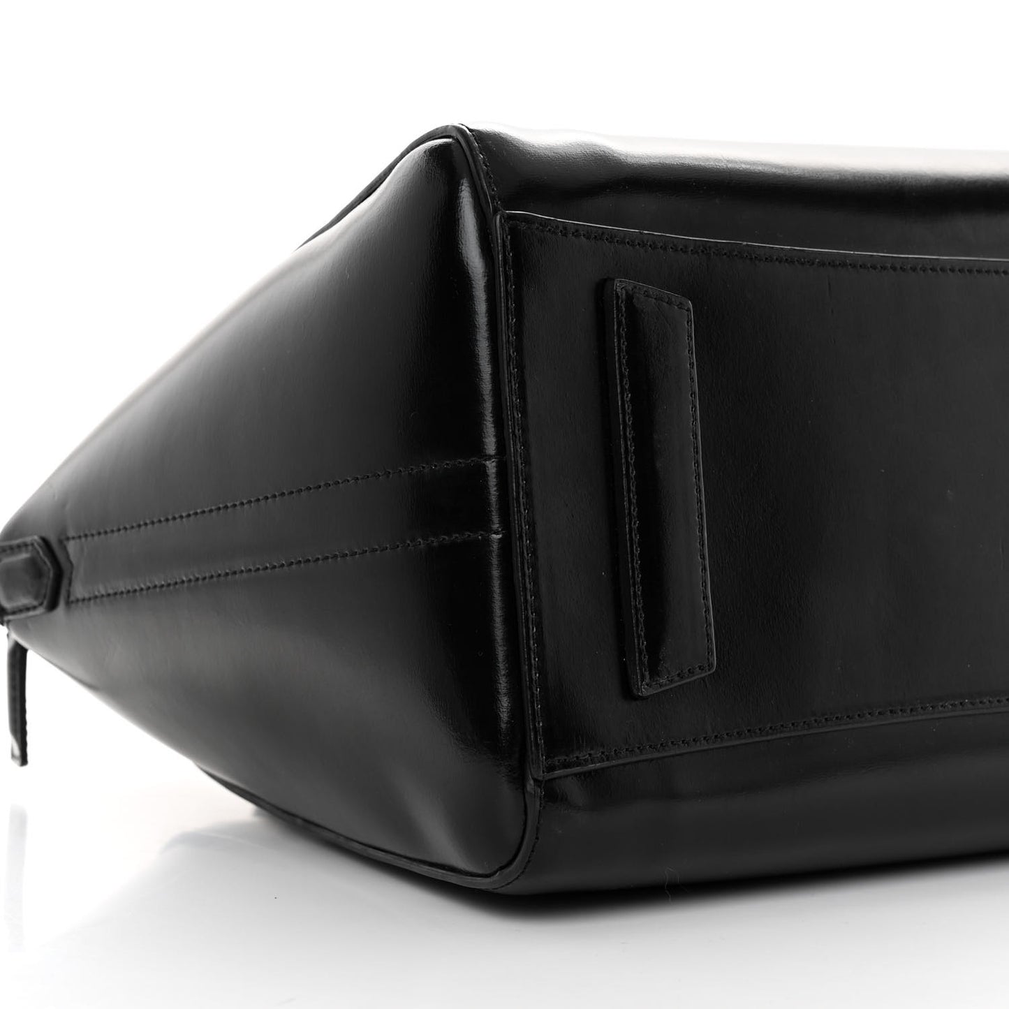 Shiny Lord Calfskin Medium Antigona Black