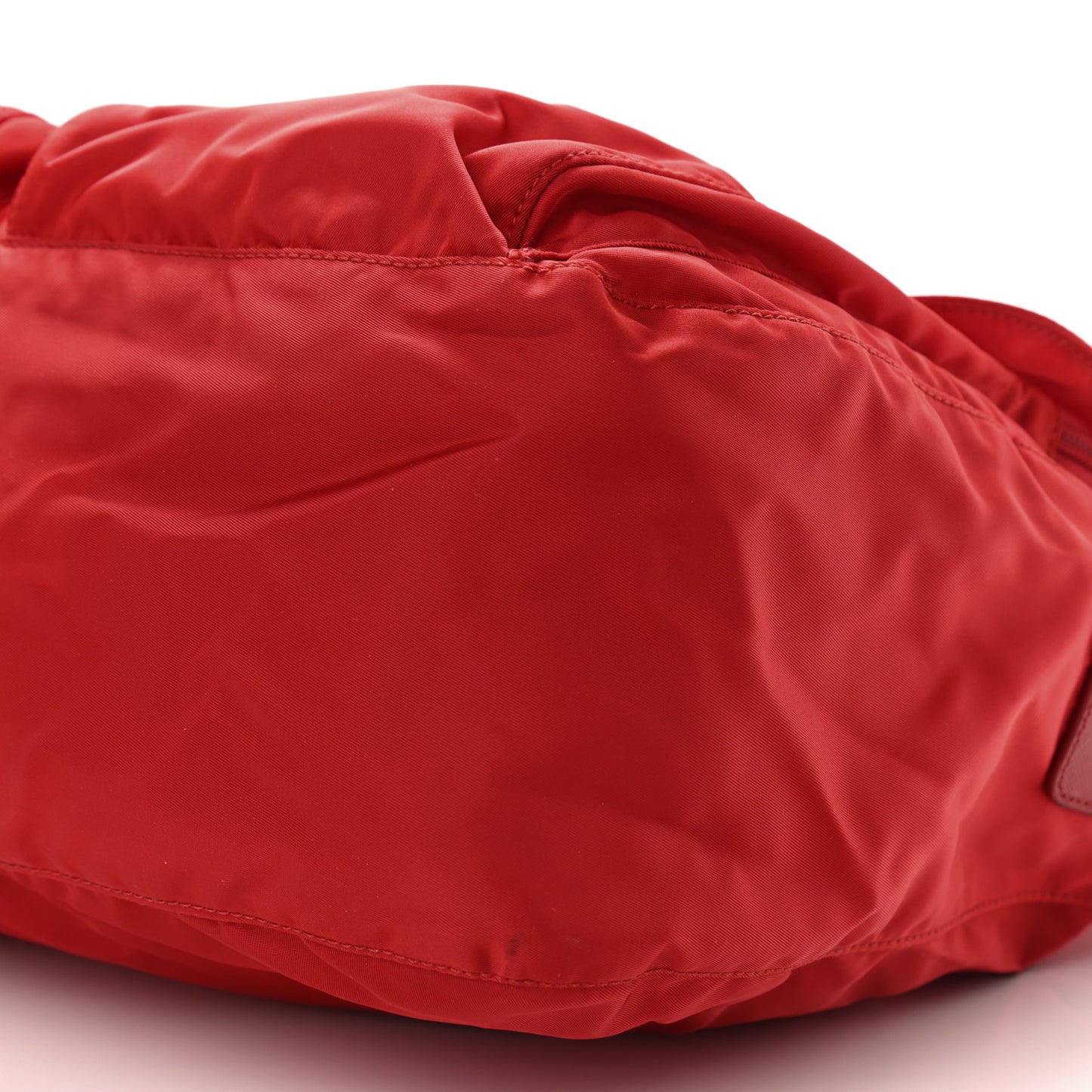 Tessuto Nylon Saffiano Messenger Bag Red