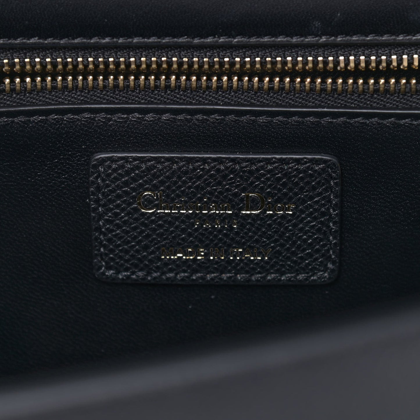 Grained Calfskin Embossed 30 Montaigne Chain Bag Black