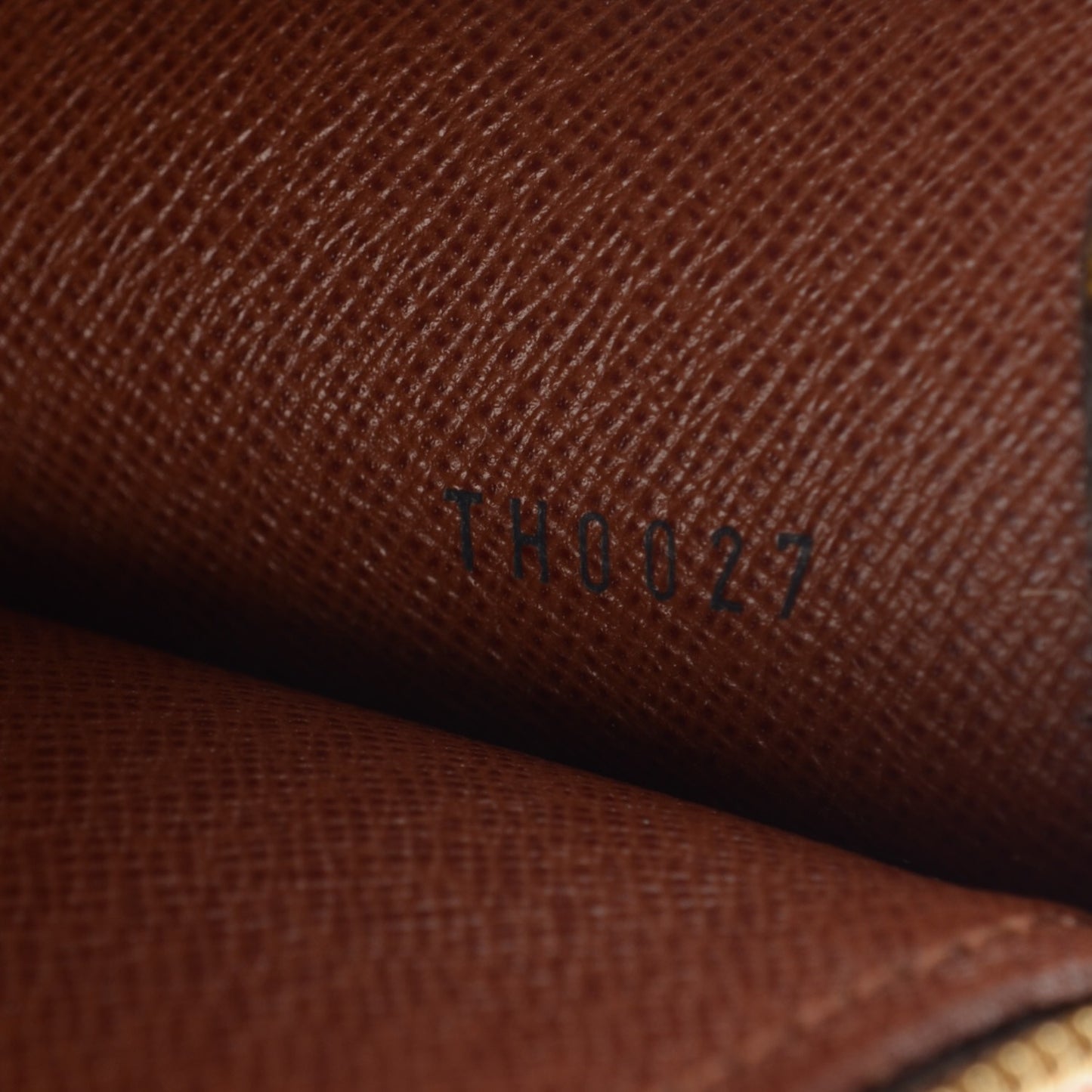 Monogram Poche Documents Portfolio Case 39