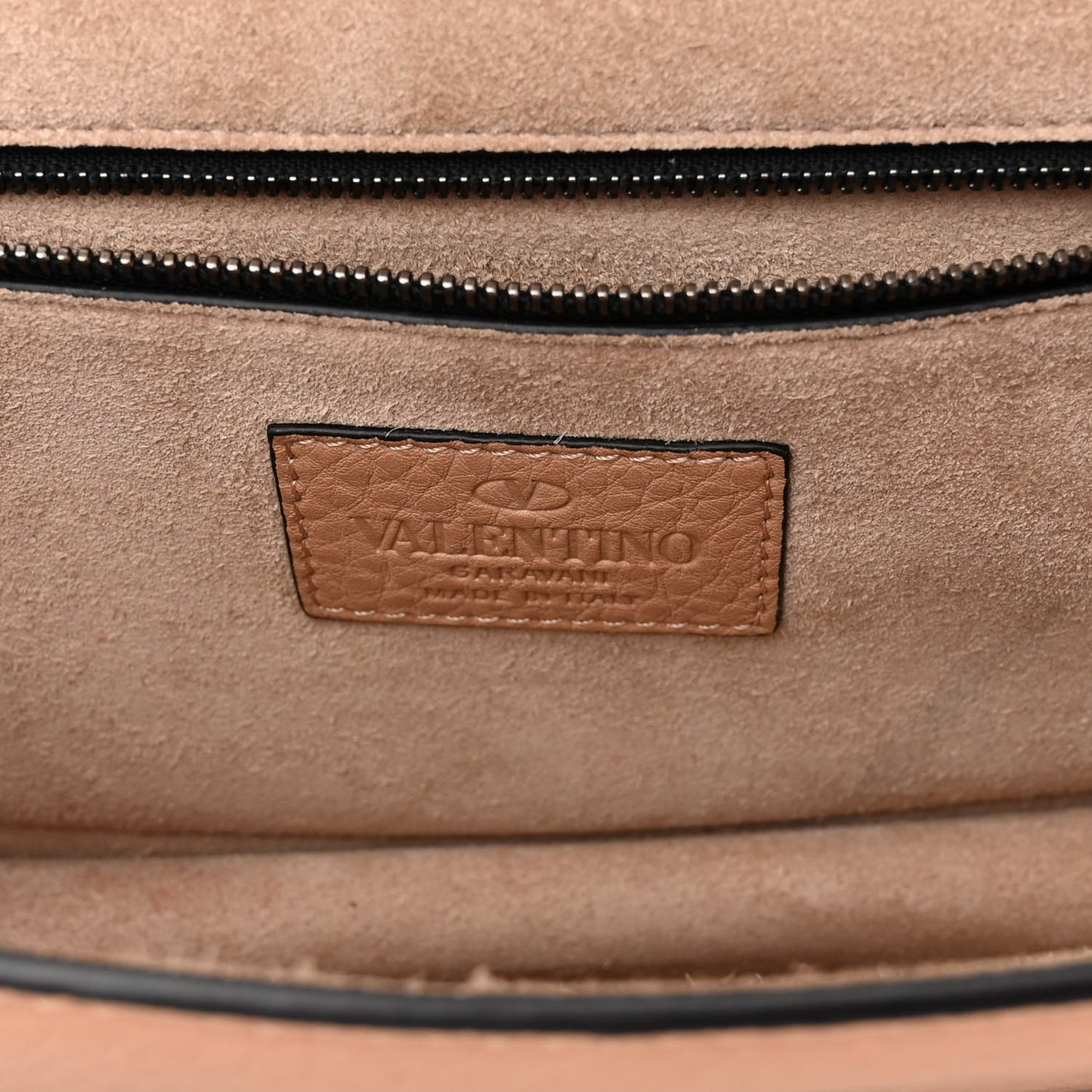 Pebbled Calfskin Medium Glam Lock Rockstud Flap Soft Noisette