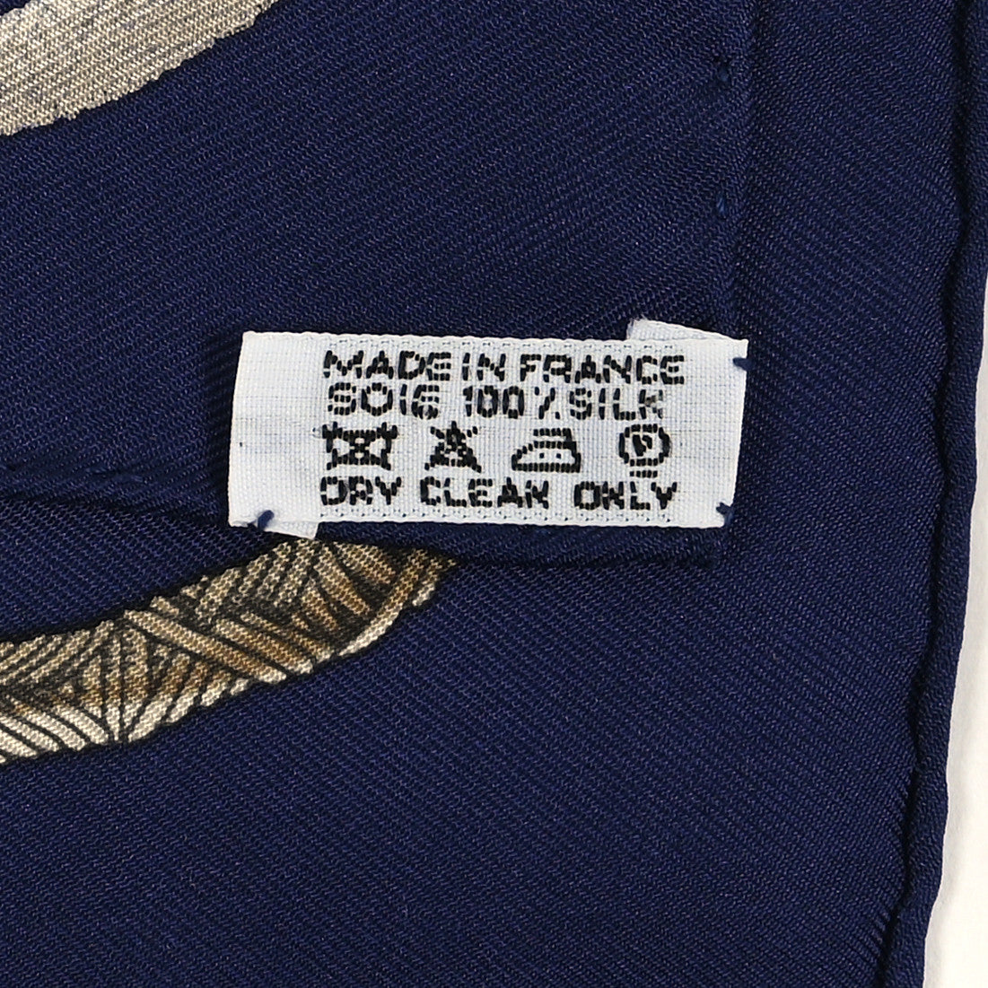 Hermes Silk Amours Pocket Scarf 45 3 of 3