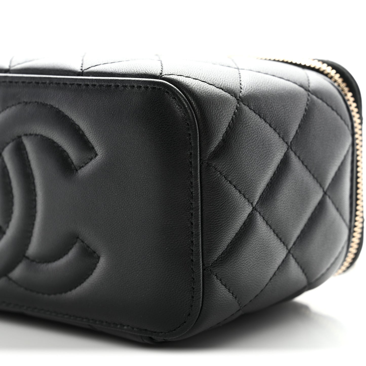 Lambskin Quilted Small Top Handle Vanity Case With Chain Black