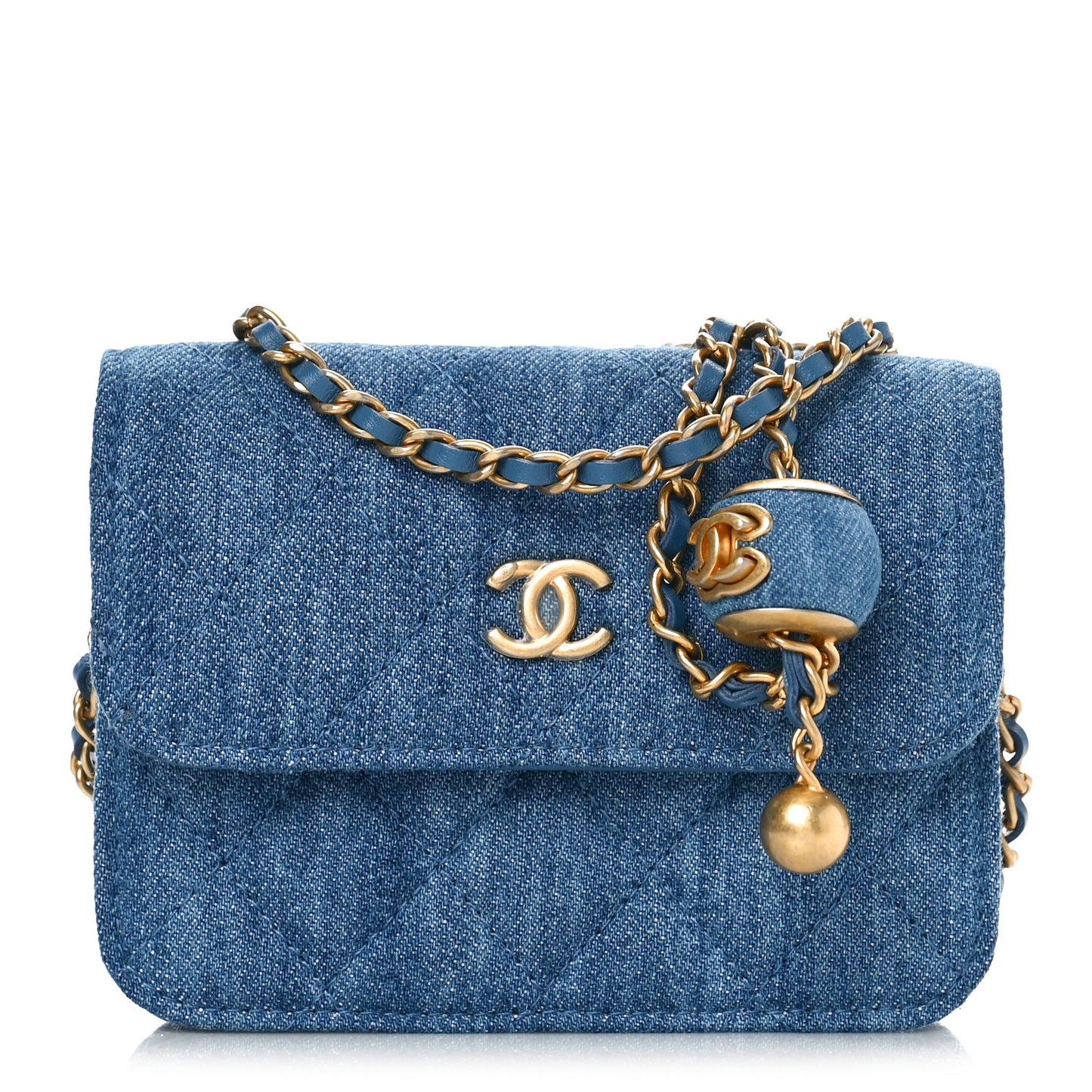 Denim Quilted CC Pearl Crush Clutch With Chain Blue