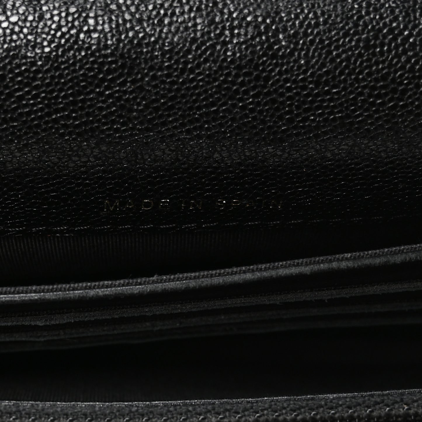 Caviar Quilted Medium Boy Flap Wallet Black