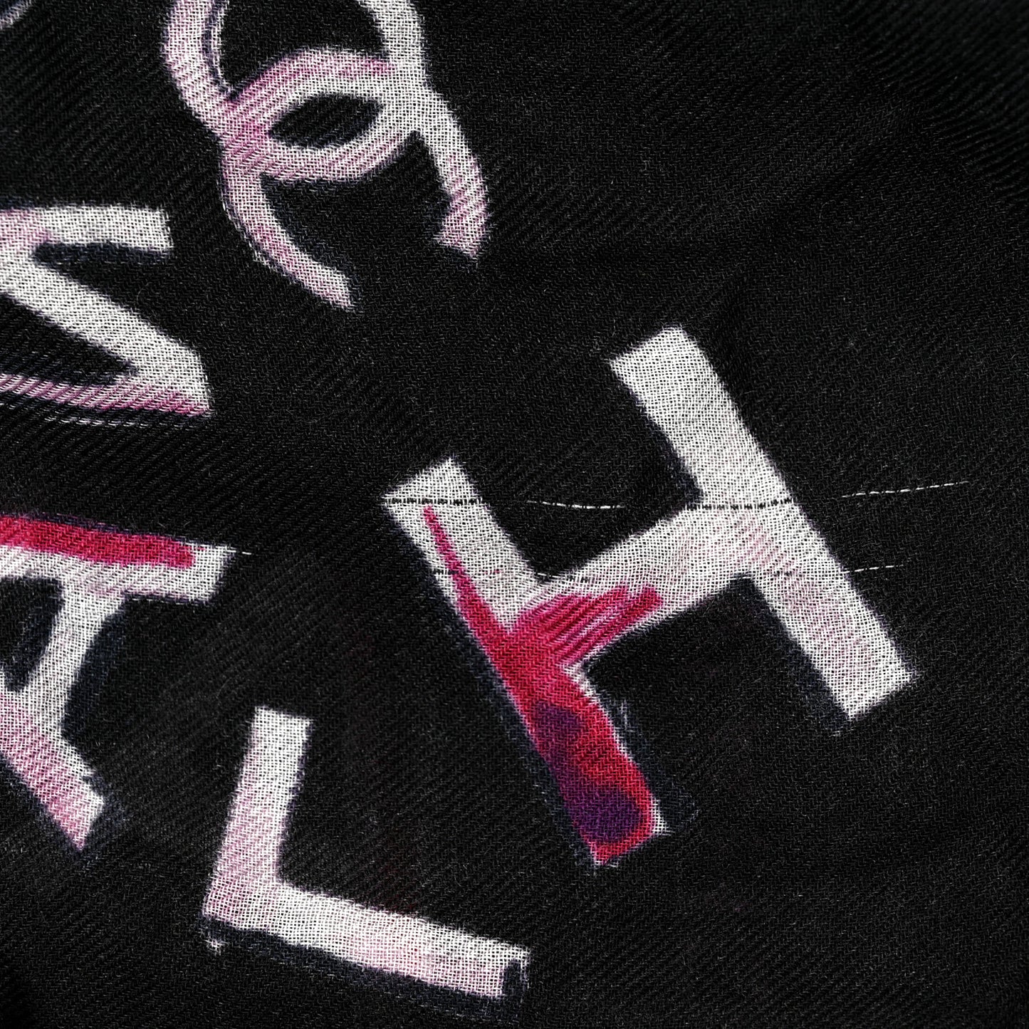 Cashmere CC Logo Shawl Black Multicolor